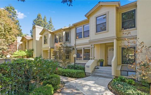 Photo of 983 La Mesa Terrace Ter #C, SUNNYVALE, CA 94086 (MLS # ML82026251)