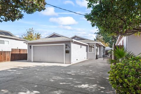 Photo of 750 N 12th Street, SAN JOSE, CA 95112 (MLS # ML82026221)
