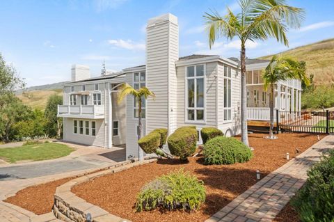 Photo of 2698 Greenrock Road, Milpitas, CA 95035 (MLS # ML82041024)