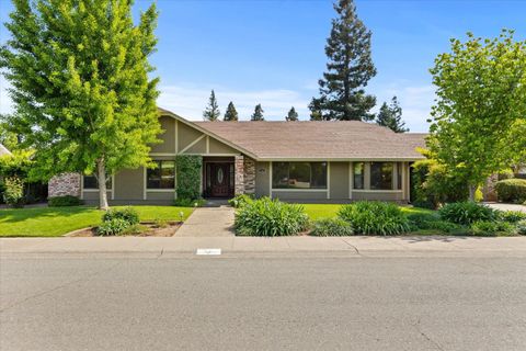 Photo of 1425 Winkle Drive, CHICO, CA 95926 (MLS # ML82042537)