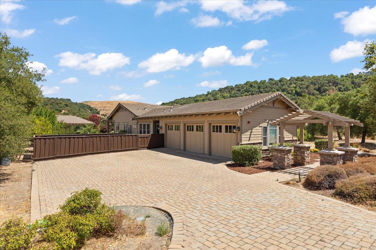 286 Mountain Laurel Lane