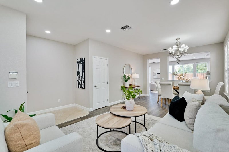 1233 Arabelle Way
