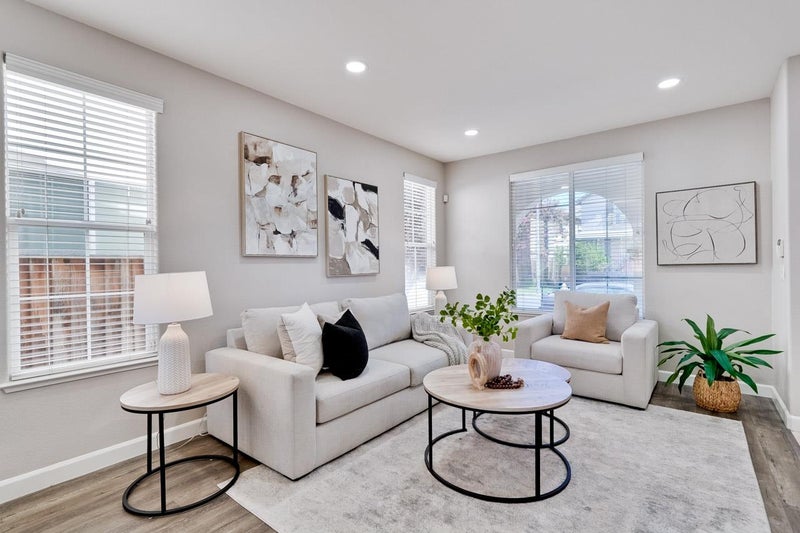 1233 Arabelle Way