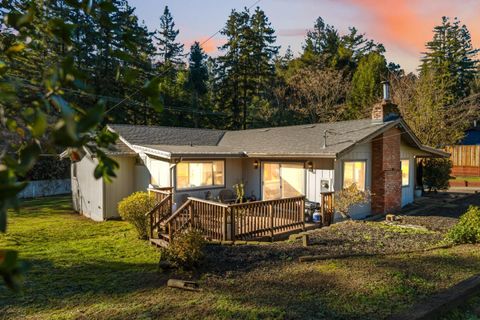 Photo of 165 Orchard Drive, Boulder Creek, CA 95006 (MLS # ML82029733)