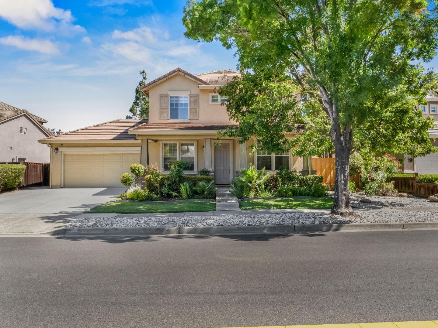 Photo 1 of 43 — 308 Arrowhead Way, HAYWARD, CA 94544