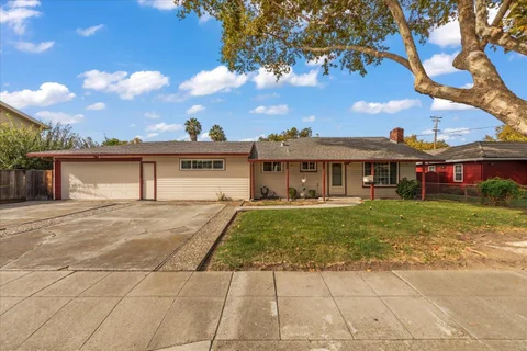 3191 El Sobrante Street, Santa Clara, CA 95051 - #: ML82060911