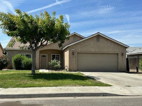 Photo of 975 San Joaquin Avenue, CORCORAN, CA 93212 (MLS # ML82026848)