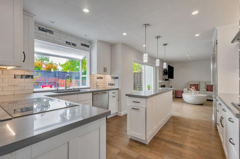 Tiny photo for 578 Seahorse Lane, REDWOOD CITY, CA 94065 (MLS # ML82023906)