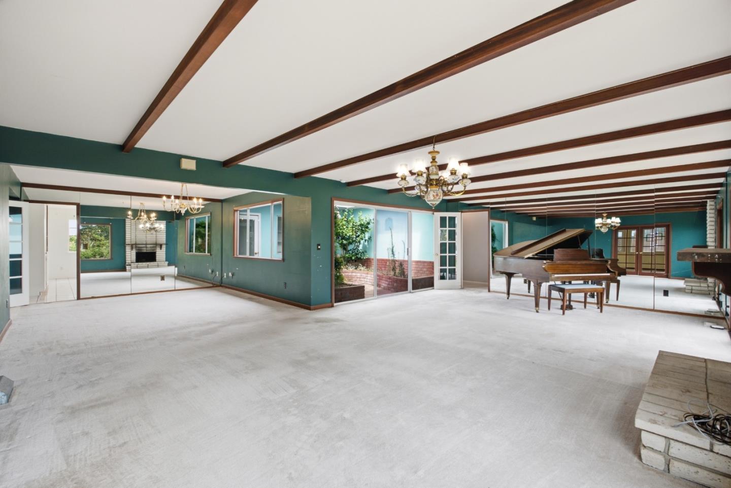 15269 Century Oak Road