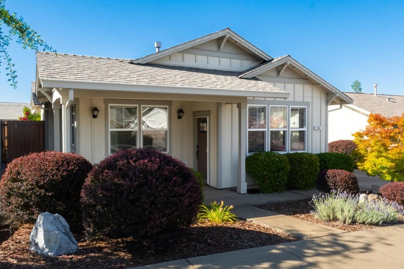 136 Cottage Circle