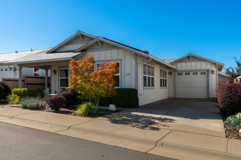 136 Cottage Circle
