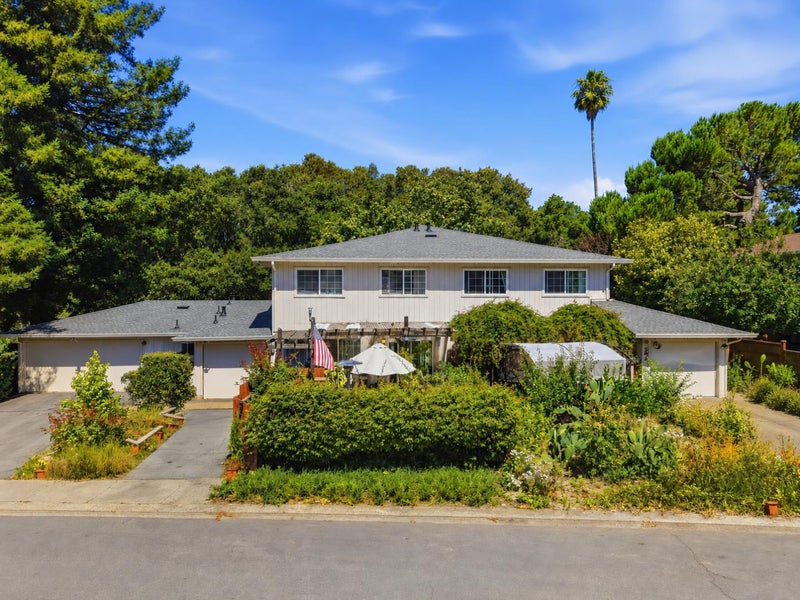 24 Meadow Way