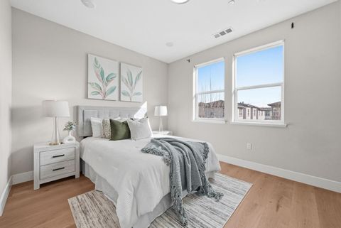 Tiny photo for 875 Cotati Terrace #4, SUNNYVALE, CA 94085 (MLS # ML82043179)