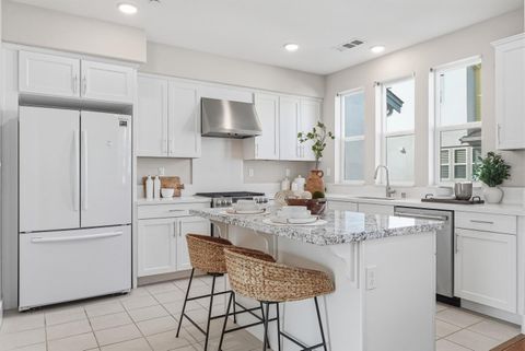 Tiny photo for 875 Cotati Terrace #4, SUNNYVALE, CA 94085 (MLS # ML82043179)