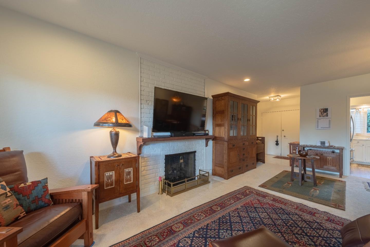 120 Del Mesa Carmel
