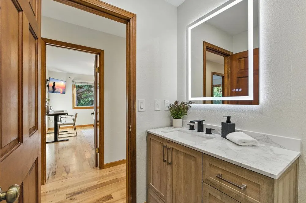 Moss Beach, California 94038, United States, 3 Bedrooms Bedrooms, ,2 BathroomsBathrooms,Residential,Active,195435