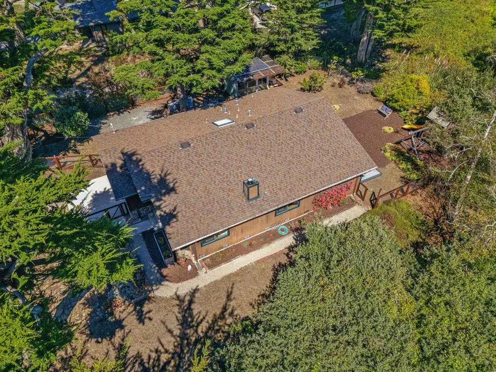 Moss Beach, California 94038, United States, 3 Bedrooms Bedrooms, ,2 BathroomsBathrooms,Residential,Active,195435