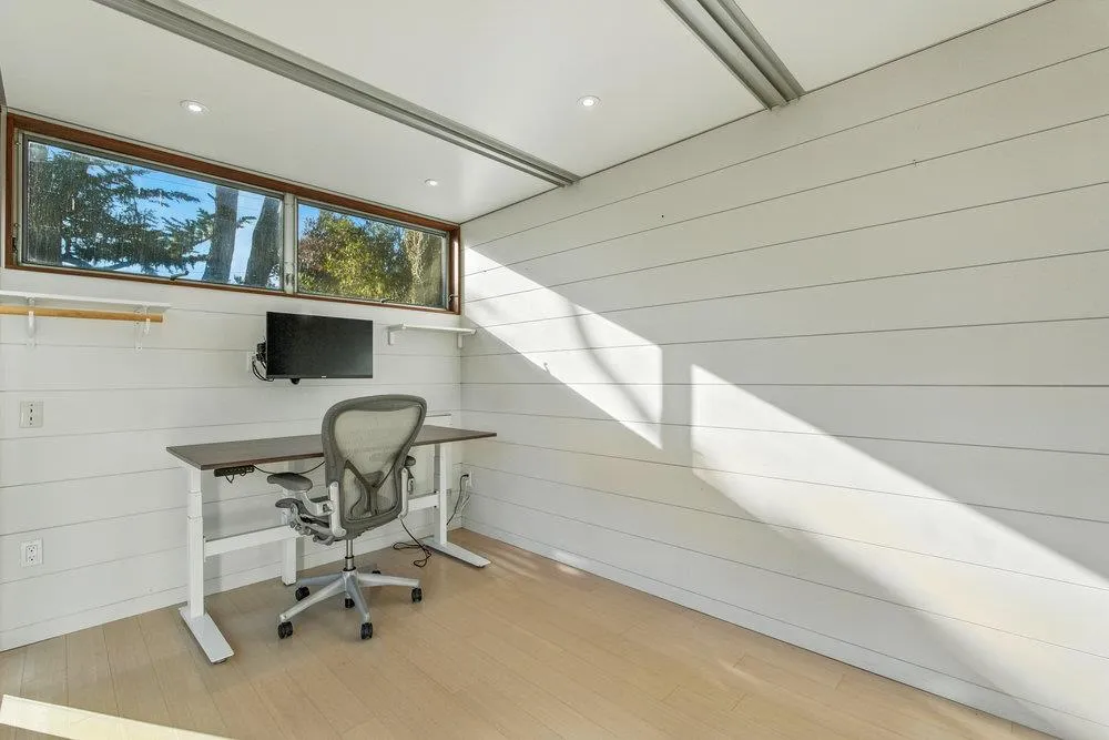 Moss Beach, California 94038, United States, 3 Bedrooms Bedrooms, ,2 BathroomsBathrooms,Residential,Active,195435