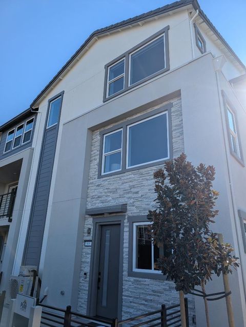 Photo of 269 Wagon Way #39-03 - Plan 2, CAMPBELL, CA 95008 (MLS # ML82031547)