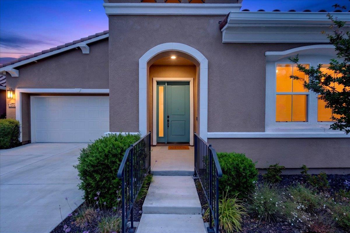 2006 Red Oak Drive