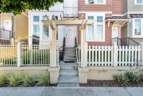 Photo of 235 Laurel Grove Lane, SAN JOSE, CA 95126 (MLS # ML82030682)