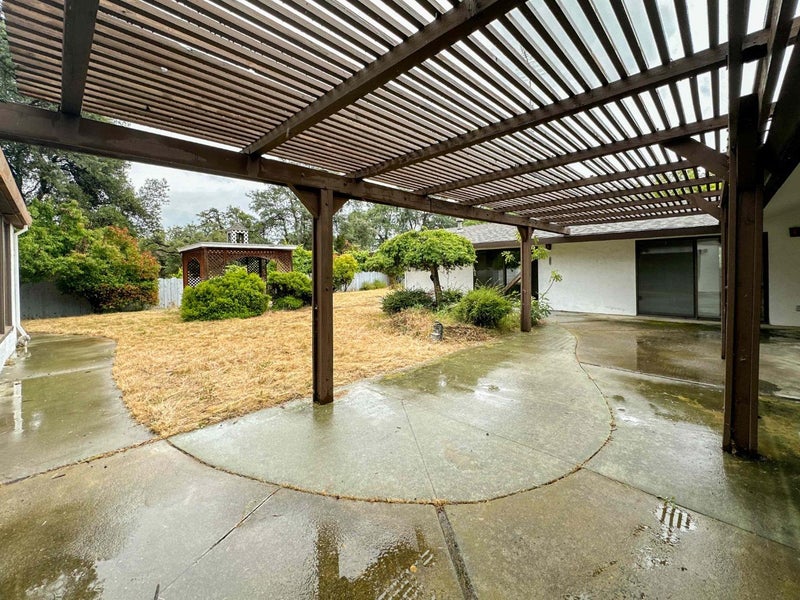 20521 Upper Hillview Drive