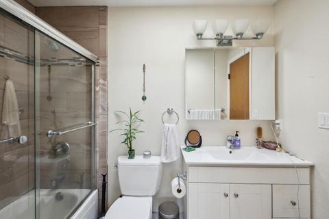 Tiny photo for 1615 Oakdale Avenue, SAN FRANCISCO, CA 94124 (MLS # ML82031227)