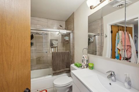 Tiny photo for 1615 Oakdale Avenue, SAN FRANCISCO, CA 94124 (MLS # ML82031227)