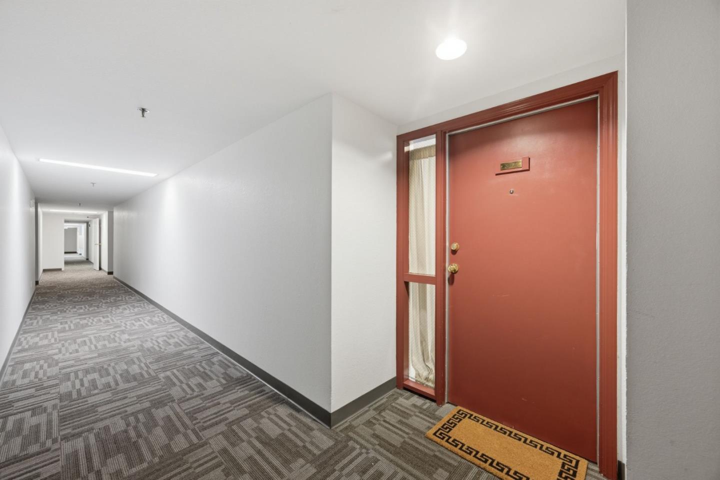 1271 Poplar Avenue 307
