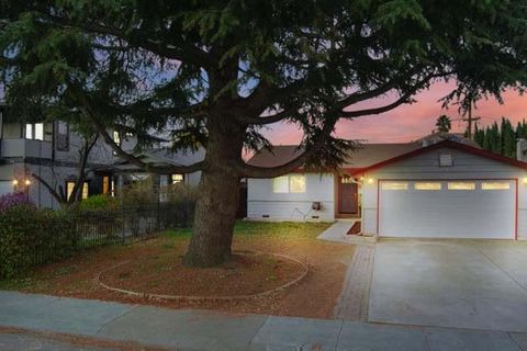 Photo of 5733 Harder Street, San Jose, CA 95129 (MLS # ML82030114)