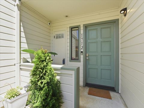 Photo of 1712 Barrington Court, SANTA CRUZ, CA 95065 (MLS # ML82047966)