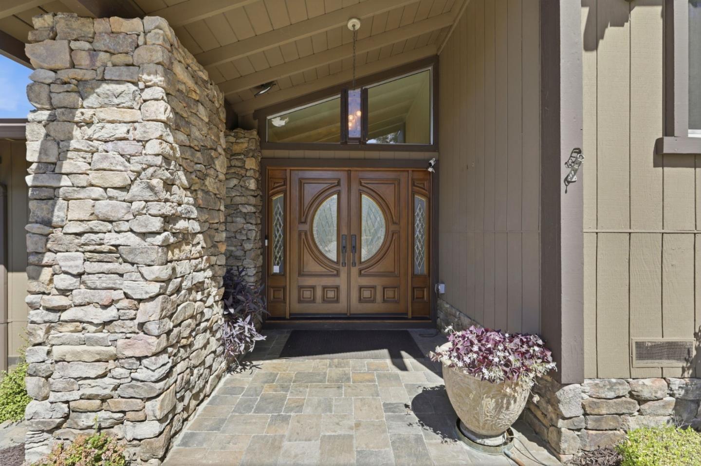 7142 Echo Ridge Drive