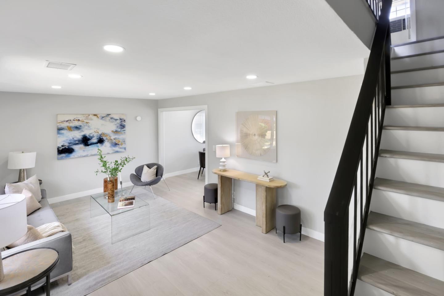 1526 Desdemona Court