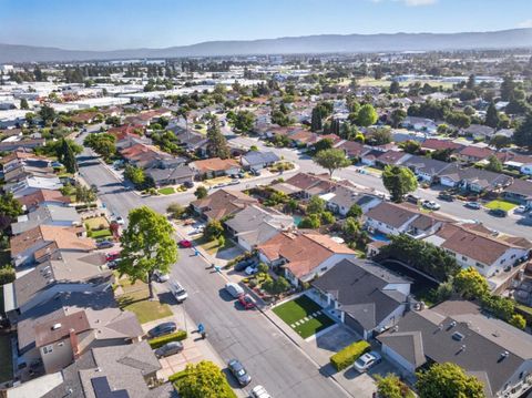 Tiny photo for 3736 Eastwood Circle, Santa Clara, CA 95054 (MLS # ML82047389)
