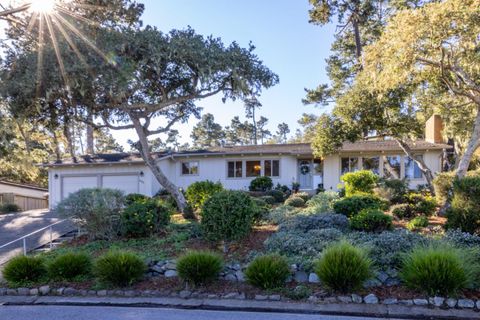 Photo of 691 Fernwood Avenue, MONTEREY, CA 93940 (MLS # ML82035659)