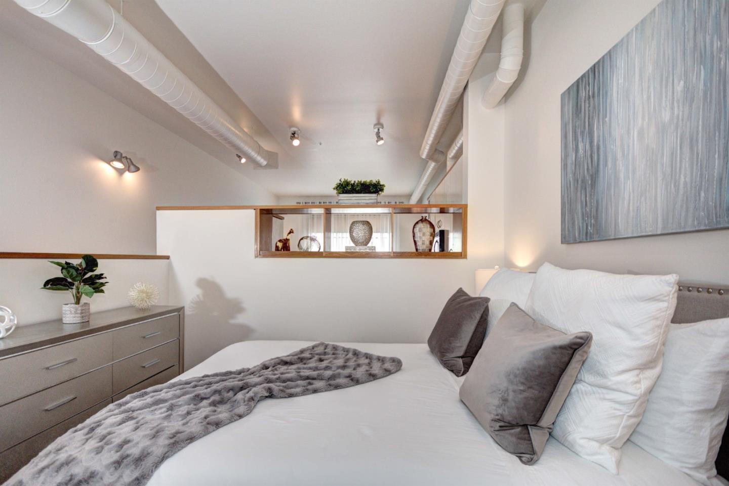 334 Santana Row 206