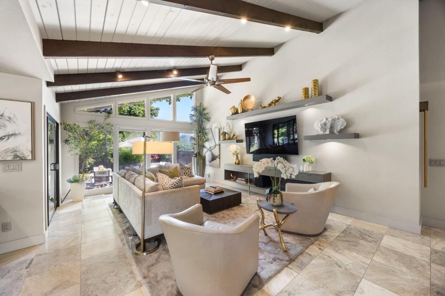 6904 Arrowwood Drive