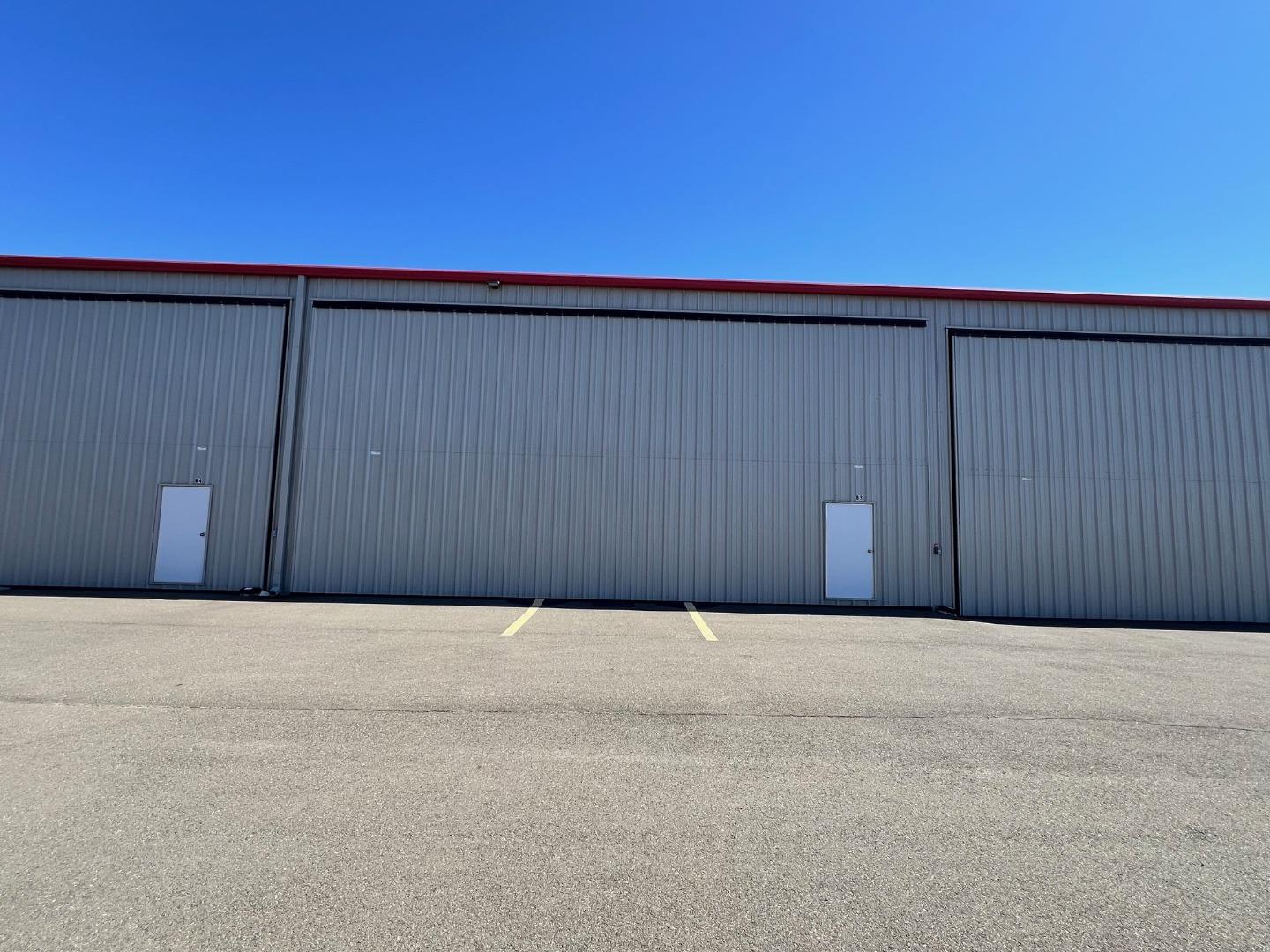 20999 Skywest Drive B3
