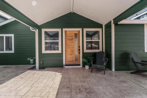 MLS: ML82063880