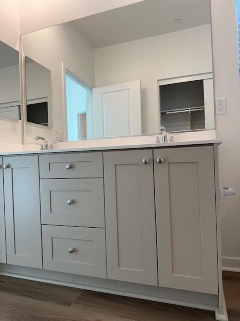 Tiny photo for 9423 N Sepulveda Boulevard #5, NORTH HILLS, CA 91343 (MLS # ML82029697)