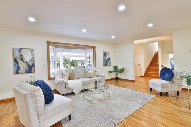 2022 Admiral Place