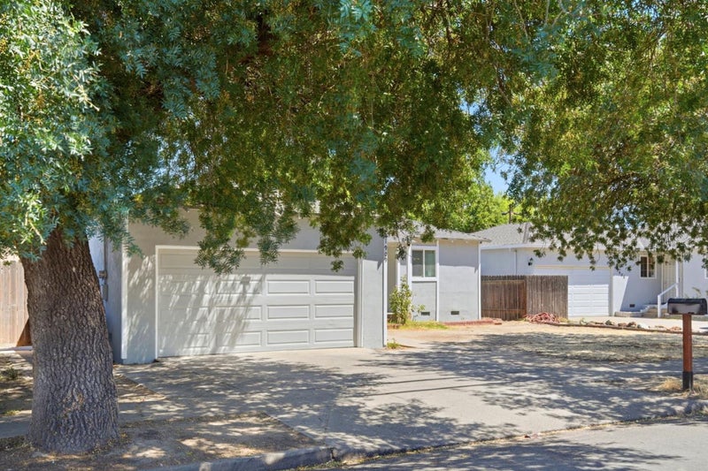 1909 Evergreen Avenue