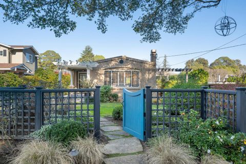 Photo of 812 Newhall Road, BURLINGAME, CA 94010 (MLS # ML82034105)