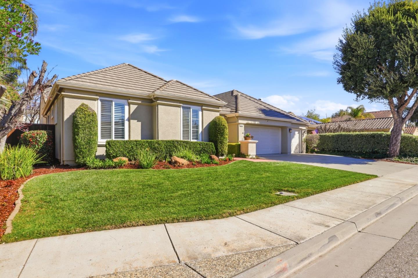 19076 Savannah Court