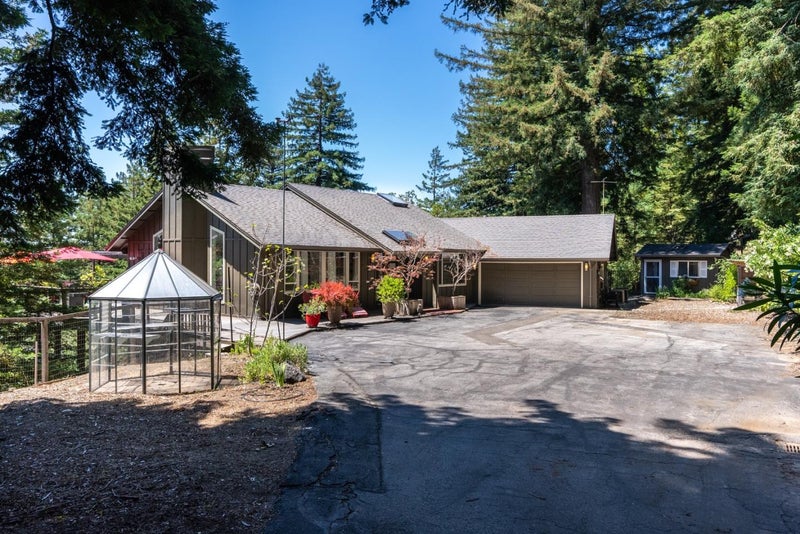 23695 Hutchinson Road