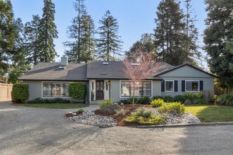 Photo of 648 Spargur Drive, LOS ALTOS, CA 94022 (MLS # ML82033423)