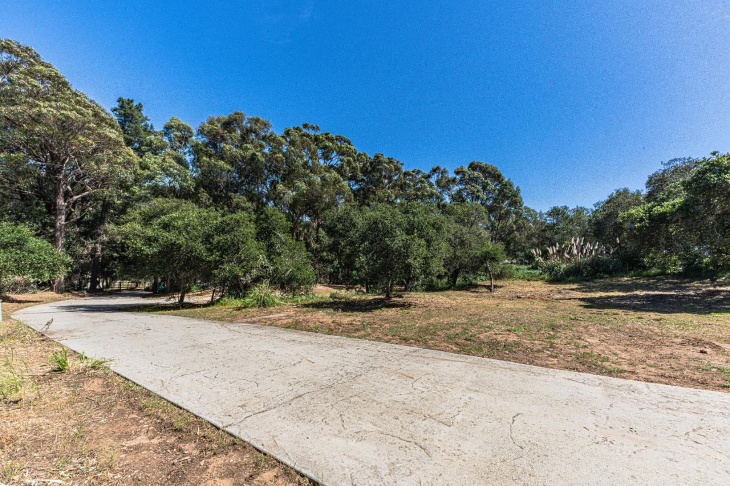 7010 Valle Pacifico Road