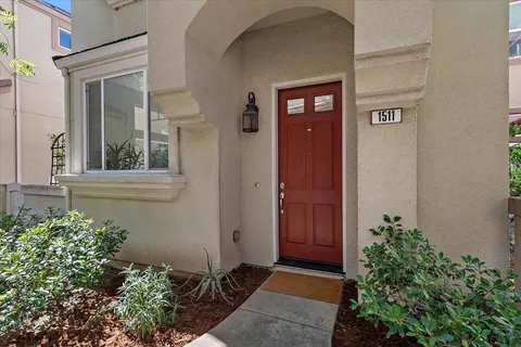 MLS: ML82047679