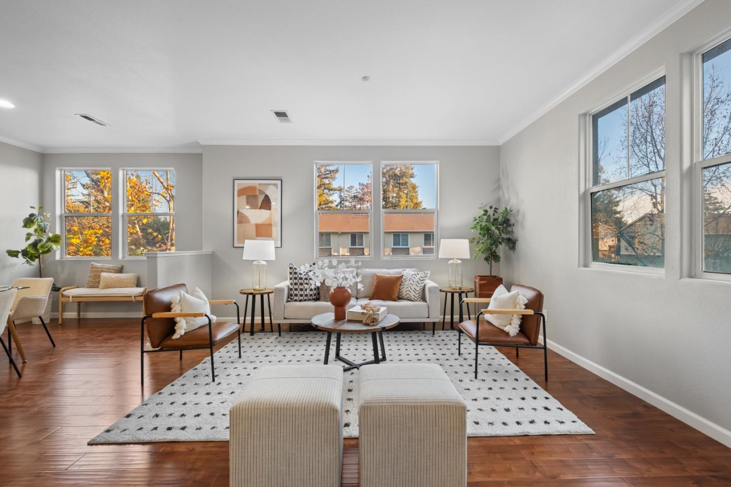 2592 Baton Rouge Drive