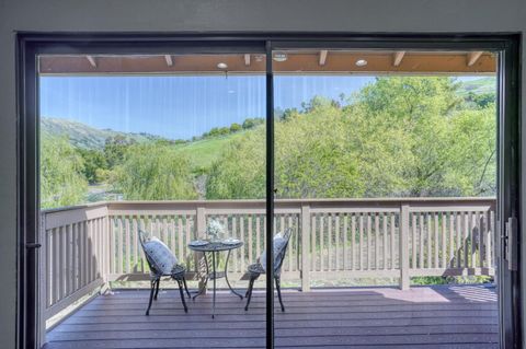 Tiny photo for 136 Spyglass Hill Road, San Jose, CA 95127 (MLS # ML82039090)